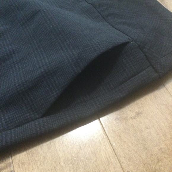 Womens cropped pants - Picture 3 of 5